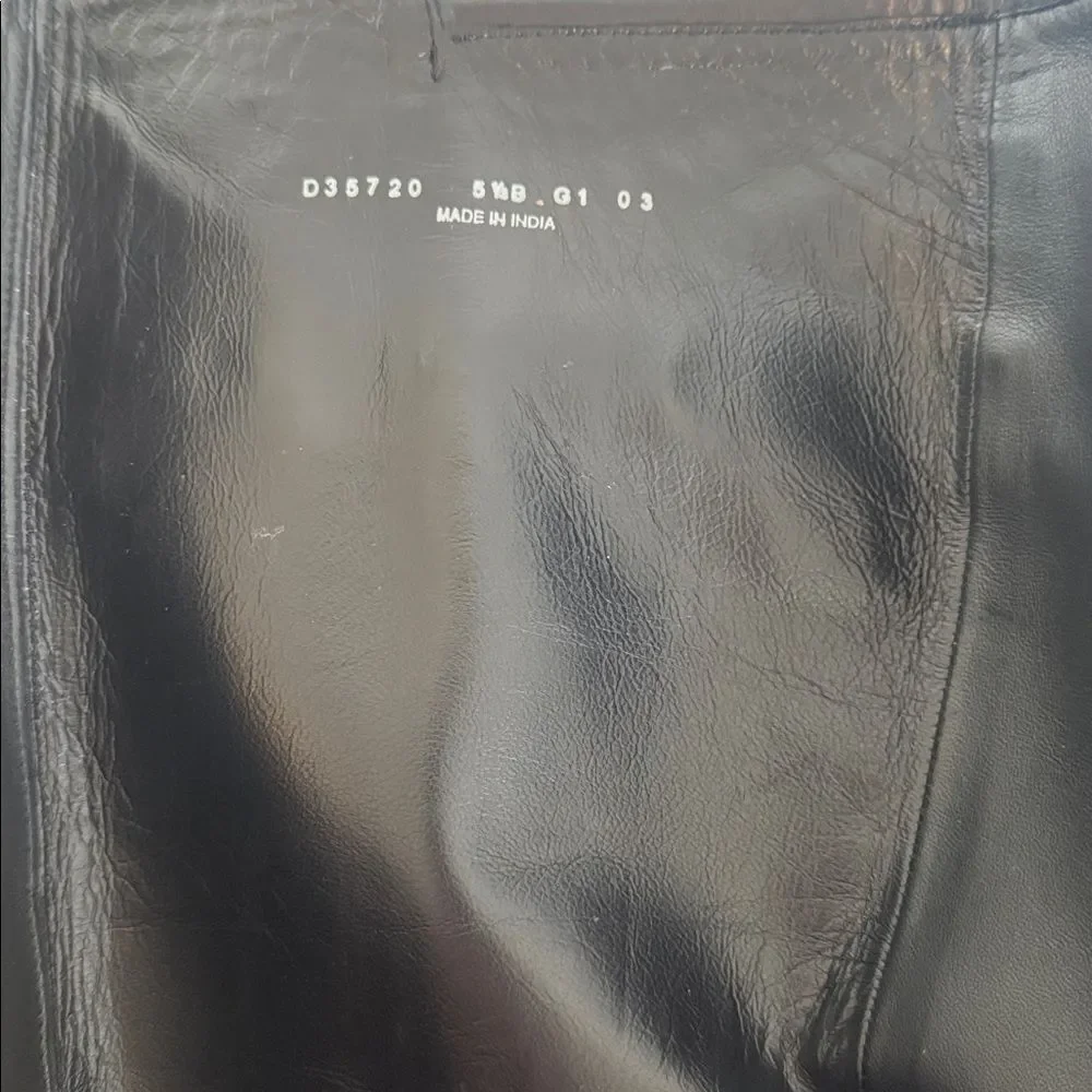 COLE HAAN Black Leather Knee-High Riding Boots Sleek Minimalist Casual Size 5.5
